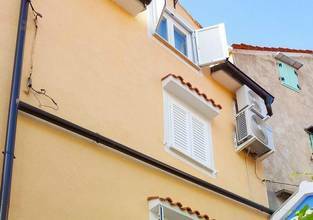 Thumbnail von Stadthaus mit zwei Wohnungen nahe dem Meer