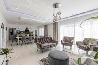 Thumbnail von Exklusive Luxusvilla mit Pool und Meerblick