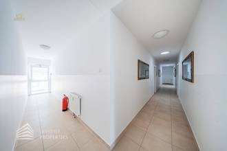 Thumbnail von Zinshaus mit 16 Apartments mit 16 Stellplätze, Nähe Flughafen Wien