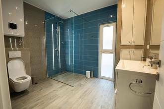 Thumbnail von Villa avec piscine, terrasse sur le toit et vue sur la mer