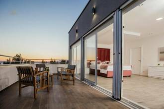 Thumbnail von Villa avec piscine, terrasse sur le toit et vue sur la mer