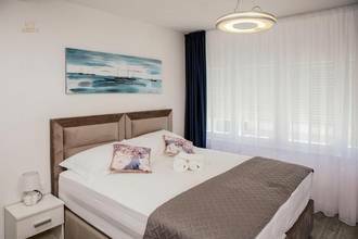 Thumbnail von Villa avec piscine, terrasse sur le toit et vue sur la mer