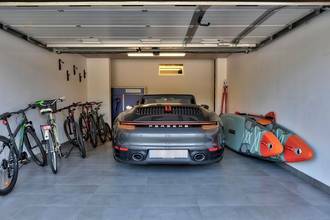 Thumbnail von Moderne Luxusvilla mit Swimmingpool auf der Dachterrasse, Region Korcula