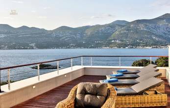 Thumbnail von Moderne Luxusvilla mit Swimmingpool auf der Dachterrasse, Region Korcula