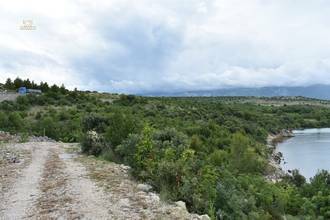 Thumbnail von Baugrundstück direkt am Meer bei Posedarje, Region Zadar
