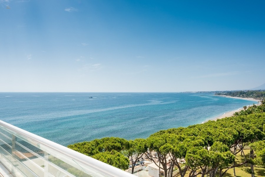 Luxus-Wohnung in Marbella R2775704