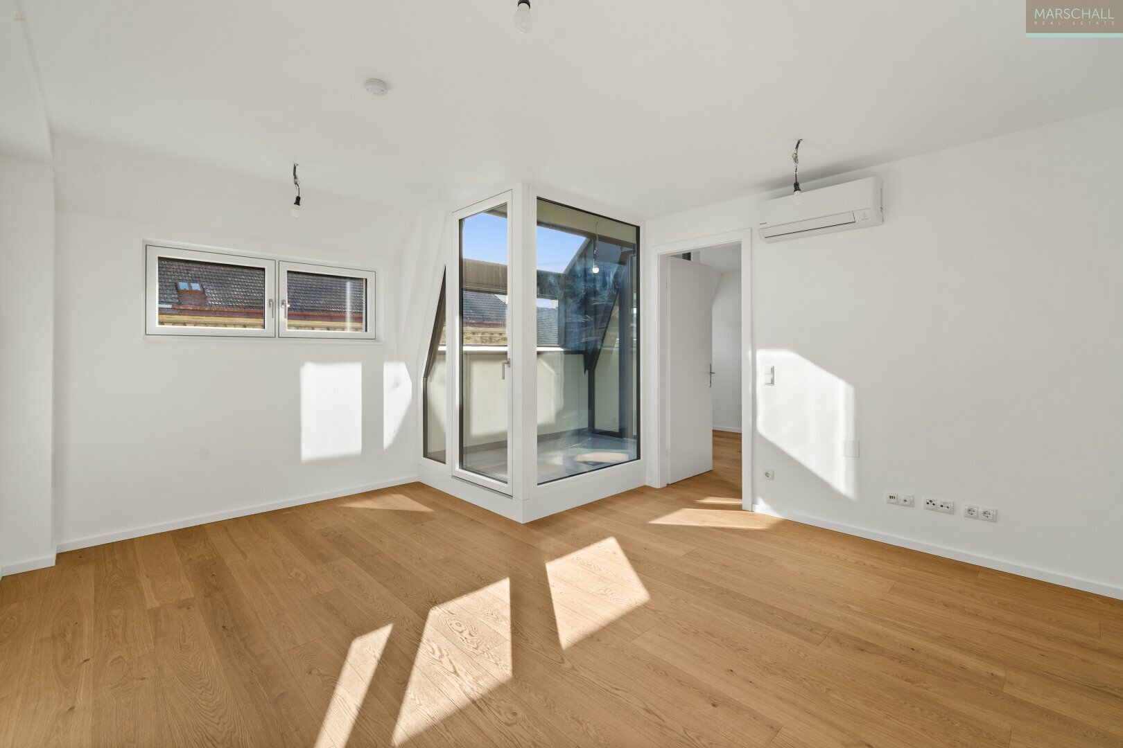 Thumbnail von 3-Zimmer-Dachgeschoßwohnung mit Terrasse