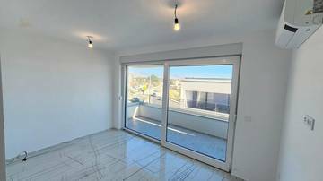 Thumbnail von Modernes Penthouse mit Meerblick im Neubau