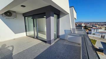 Thumbnail von Modernes Penthouse mit Meerblick im Neubau