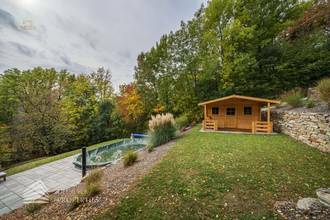 Thumbnail von Modernes, möbliertes Einfamilienhaus mit Garten und Pool in Ruhelage