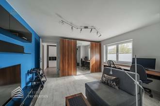 Thumbnail von Modernes, möbliertes Einfamilienhaus mit Garten und Pool in Ruhelage