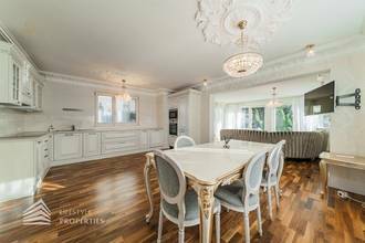 Thumbnail von Großzügiges Einfamilienhaus mit schönem Garten, Nähe Alte Donau