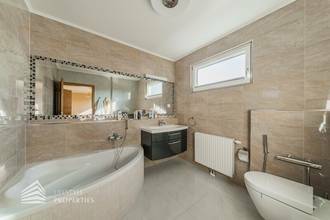 Thumbnail von Wunderschönes, möbliertes Einfamilienhaus mit schönem Garten, Nähe Alte Donau