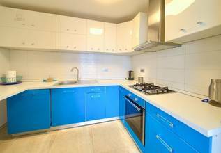 Thumbnail von Doppelhaushälfte mit Pool nahe dem Meer