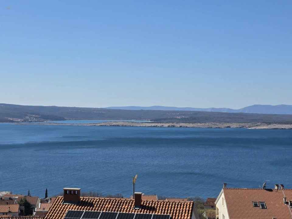 Geräumige Wohnung mit wunderschönem Meerblick