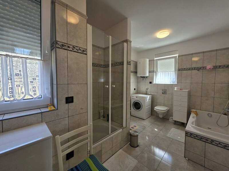 Thumbnail von Geräumige Wohnung mit wunderschönem Meerblick