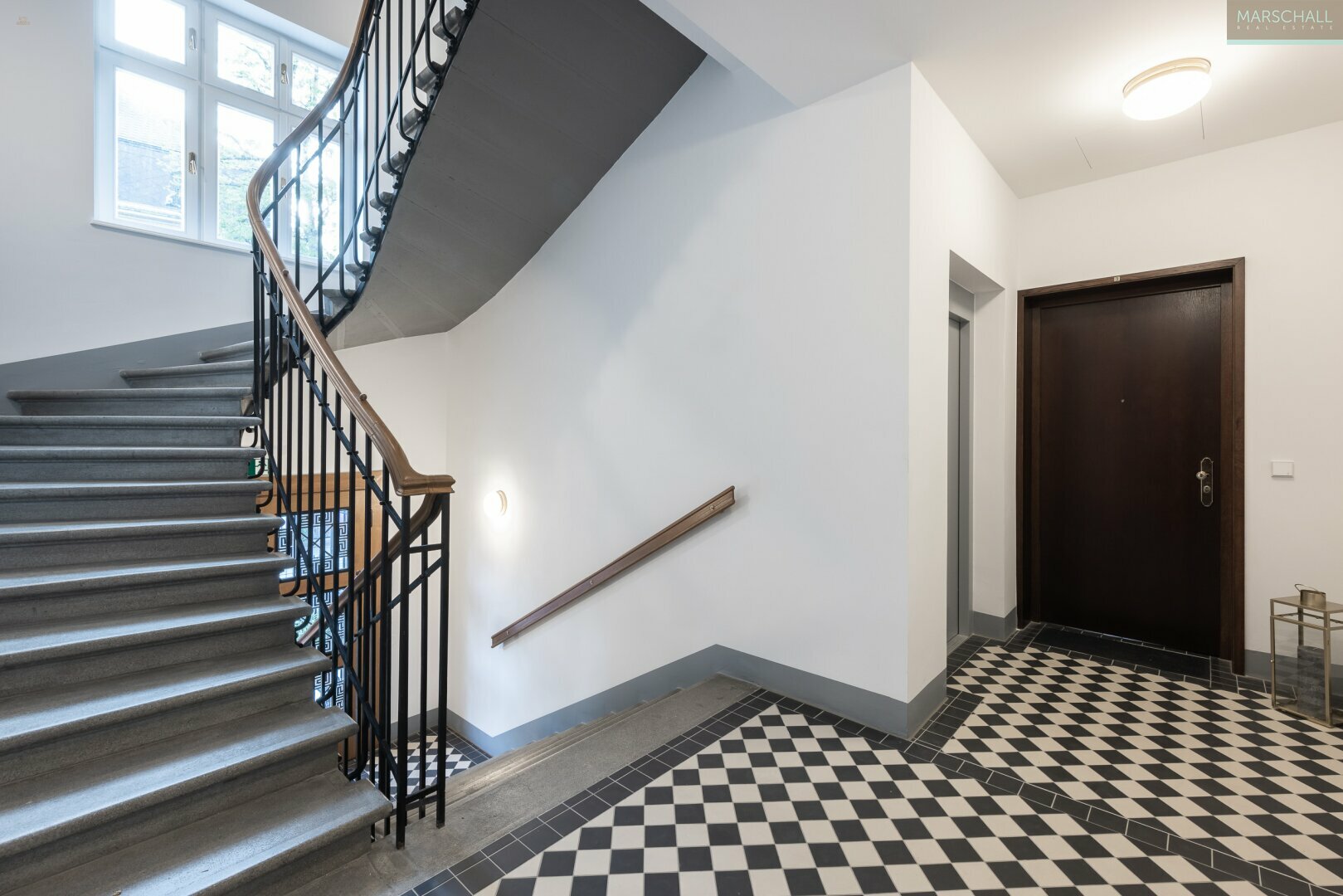 Thumbnail von Exklusive Etagenwohnung mit Terrassen in Toplage Döblings