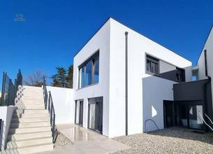 Thumbnail von Moderne Villa (DHH) mit Swimmingpool und Meerblick