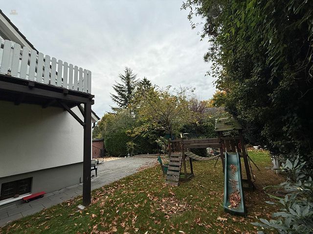 Thumbnail von Weihnachten im neuen Zuhause - Provisionsfreies Familienidyll zum Wohlfühlen