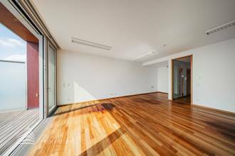 Thumbnail von ウィーンの夢のような眺め！カーレンベルクのテラス付きワンルームアパートメント