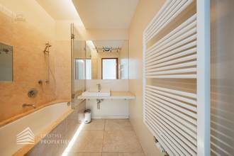 Thumbnail von ウィーンの夢のような眺め！カーレンベルクのテラス付きワンルームアパートメント