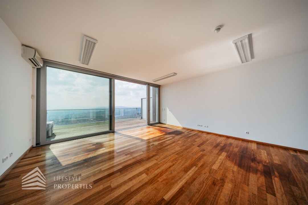 ¡Vista soñada sobre Viena! Estudio con terraza en Kahlenberg