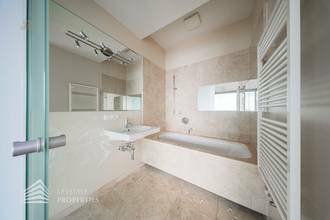 Thumbnail von Boven de daken van Wenen! Droomachtige studio met terras