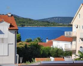 Thumbnail von Doppelhaushälfte im modernen Stil nahe dem Strand