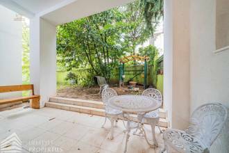 Thumbnail von Luxuriöse 12-Zimmer-Villa mit Wellnessbereich Nähe Gersthof