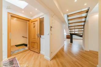 Thumbnail von Luxuriöse 12-Zimmer-Villa mit Wellnessbereich Nähe Gersthof