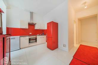 Thumbnail von Luxuriöse 12-Zimmer-Villa mit Wellnessbereich Nähe Gersthof