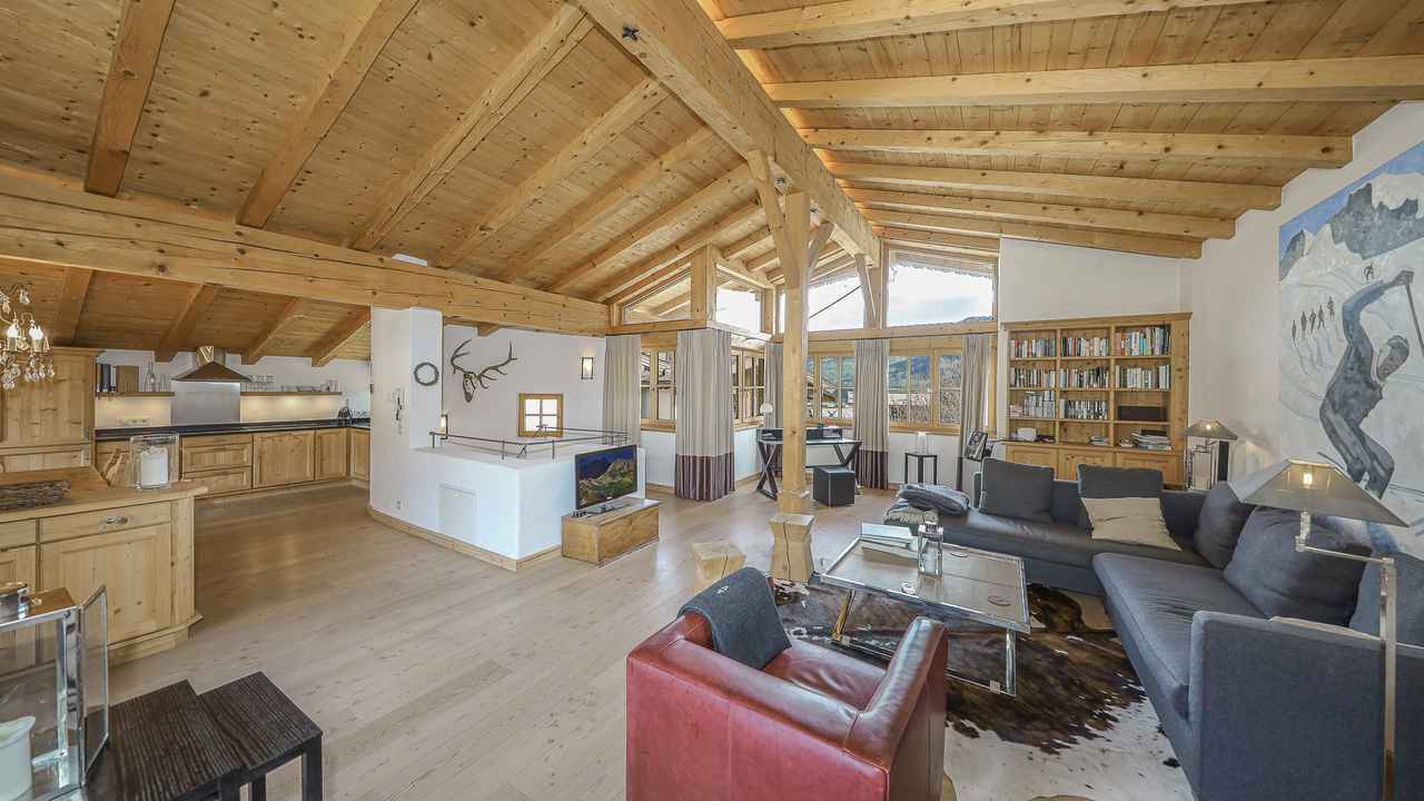 Exklusive Haushälfte in sonniger Top-Ruhelage