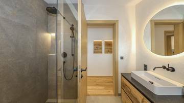 Thumbnail von Exklusives Neubau-Penthouse in zentraler Ruhelage