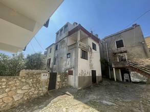 Thumbnail von Steinhaus zur Renovierung - nahe dem Meer