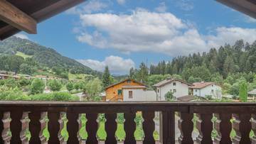 Thumbnail von Mehrfamilienhaus mit FREIZEITWOHNSITZWIDMUNG