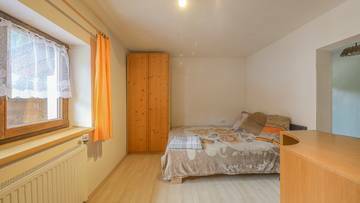 Thumbnail von Mehrfamilienhaus mit FREIZEITWOHNSITZWIDMUNG