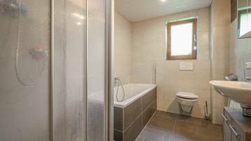 Thumbnail von Mehrfamilienhaus mit FREIZEITWOHNSITZWIDMUNG