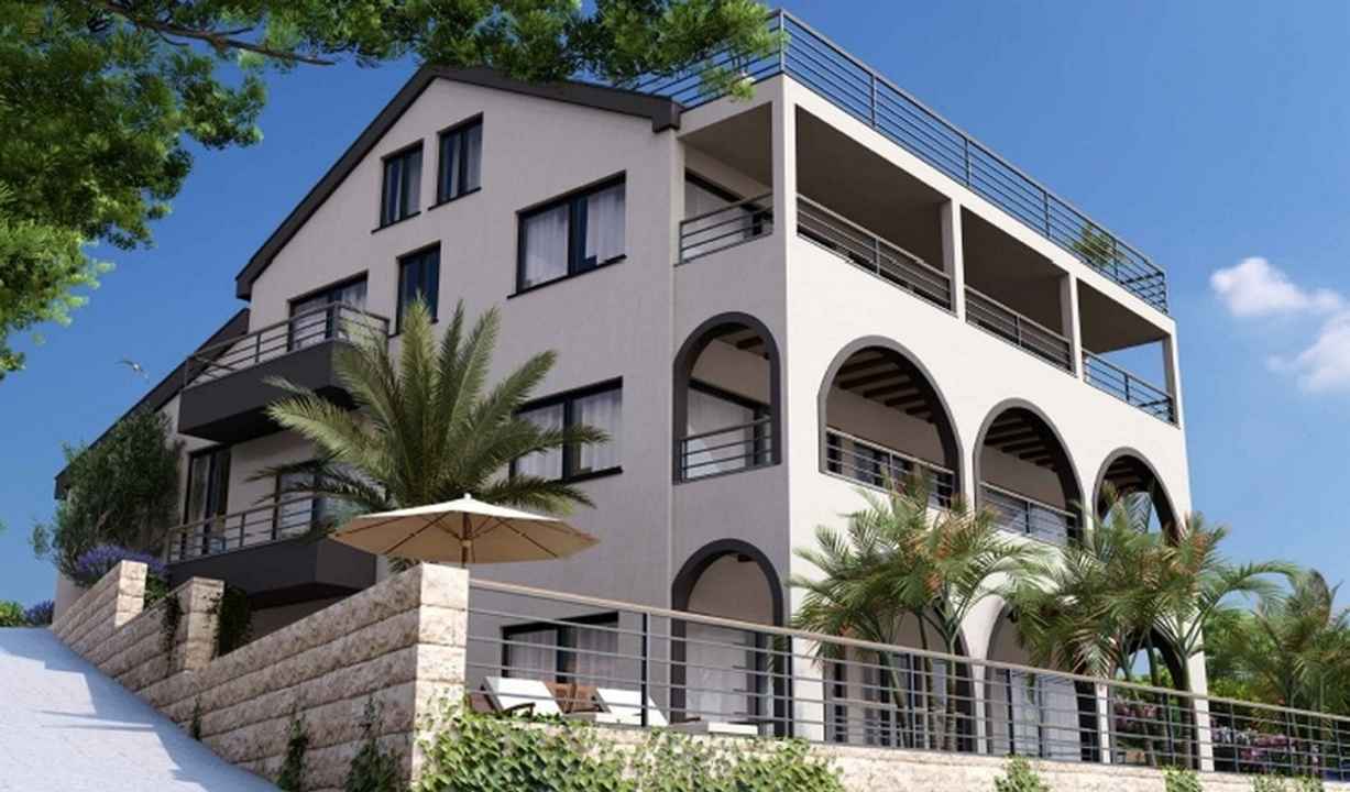 Verschiedene Wohnungen mit schönem Meerblick, Region Trogir