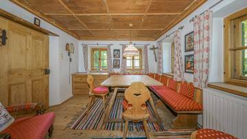 Thumbnail von Historisches Bauernhaus in Grün-Ruhelage