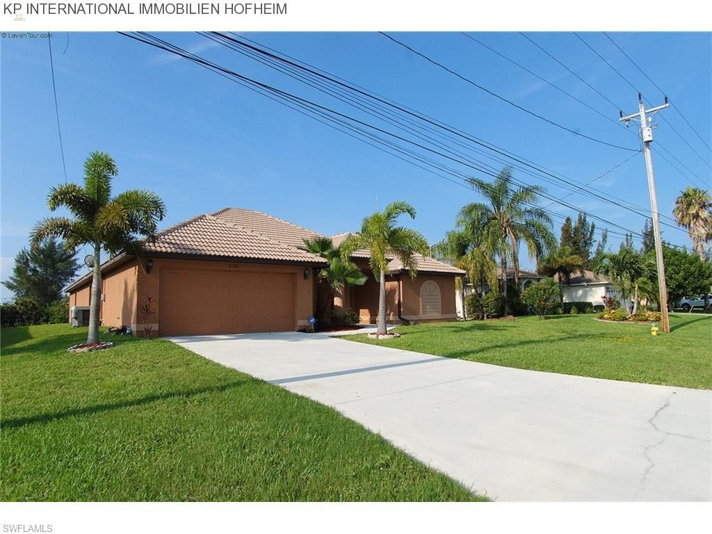 ***TRAUMHAFTES EFH mit Pool und Garten in Cape Coral***