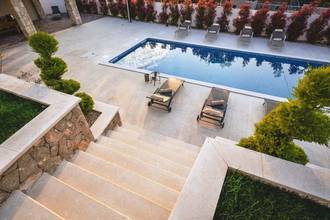 Thumbnail von Malinska, Insel Krk: Neubau-Steinhaus mit Swimmingpool