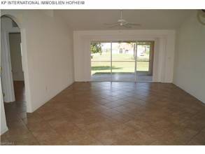 Thumbnail von ***CAPE CORAL: Modernes EFH mit Wintergarten***