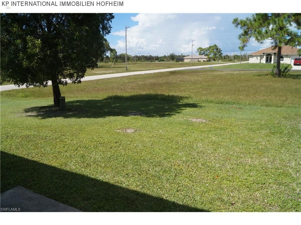 Thumbnail von ***CAPE CORAL: Modernes EFH mit Wintergarten***