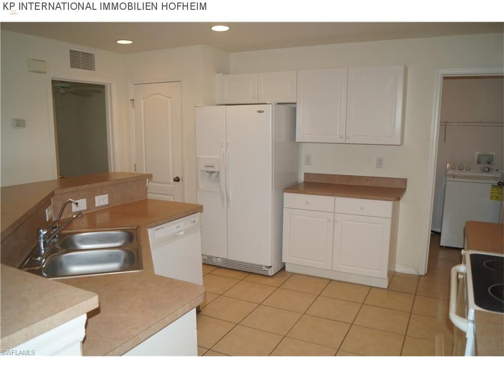 Thumbnail von ***CAPE CORAL: Modernes EFH mit Wintergarten***