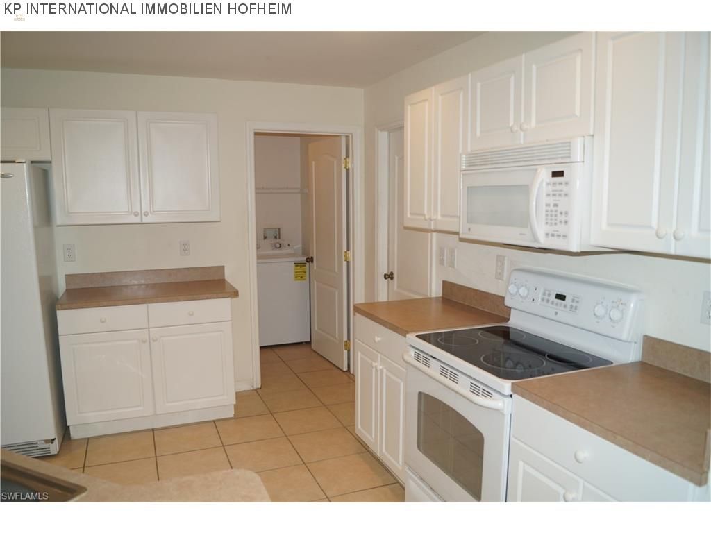 Thumbnail von ***CAPE CORAL: Modernes EFH mit Wintergarten***