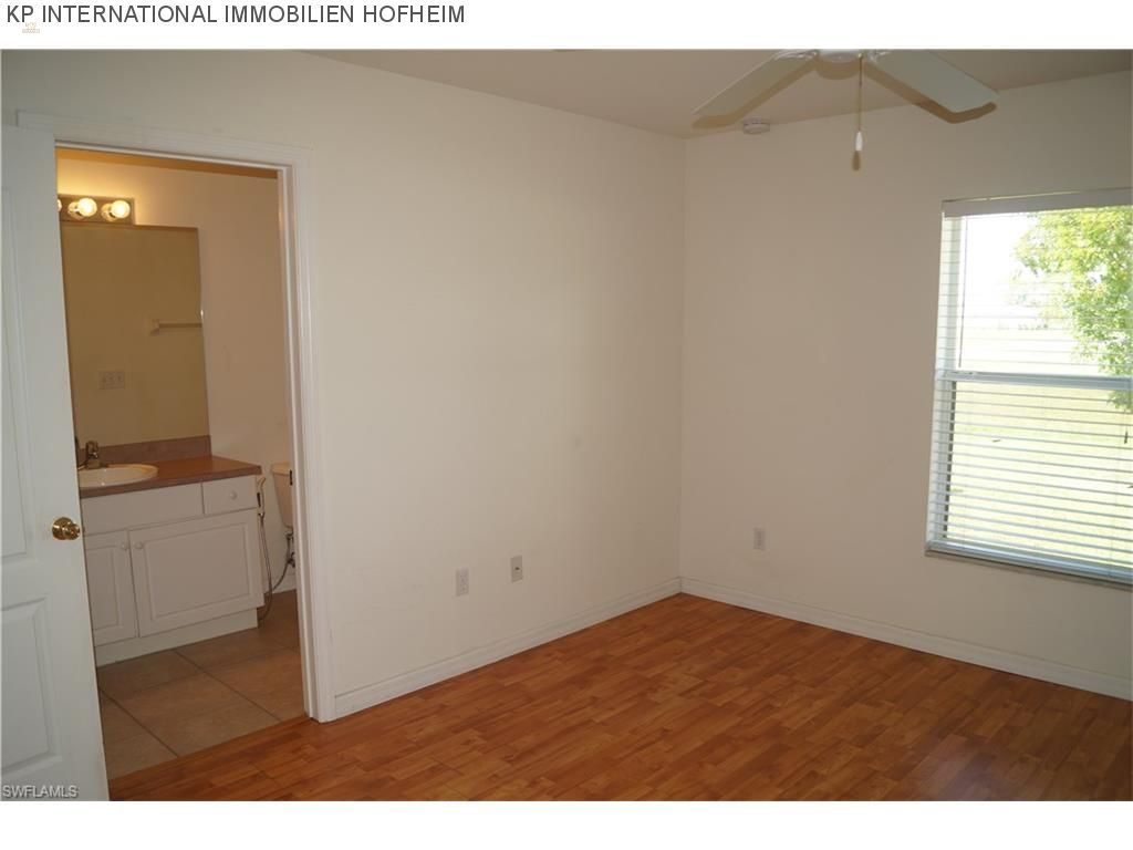 Thumbnail von ***CAPE CORAL: Modernes EFH mit Wintergarten***