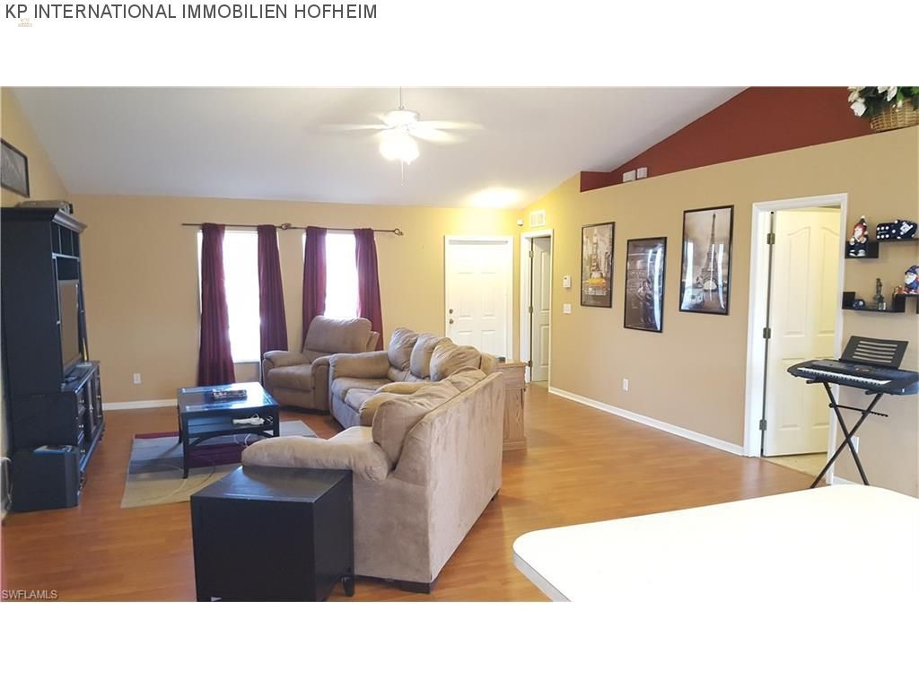 Thumbnail von ***modernes Einfamilienhaus mit großflächigem Garten in Florida***