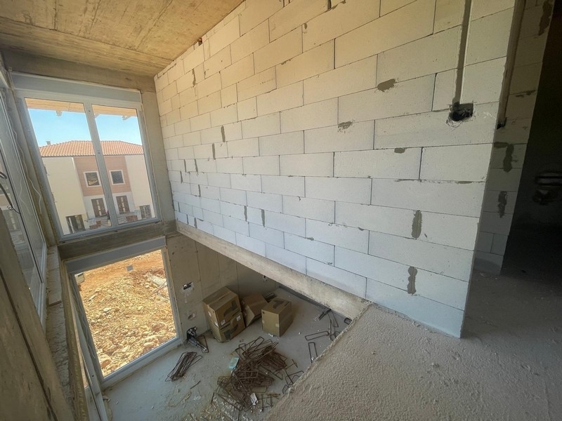 Thumbnail von Moderne Maisonettewohnung mit Pool und Blick auf das Meer