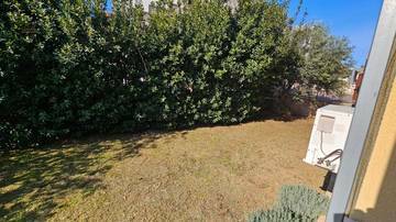 Thumbnail von Möblierte Wohnung mit Garten und Meerblick