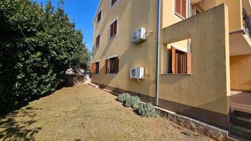 Thumbnail von Möblierte Wohnung mit Garten und Meerblick